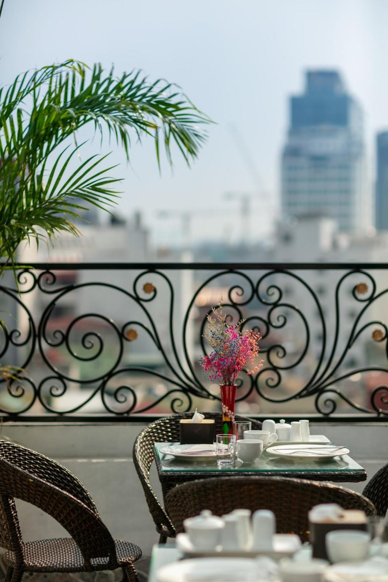 Dream Premium Hotel & Spa Hanoi Exterior photo
